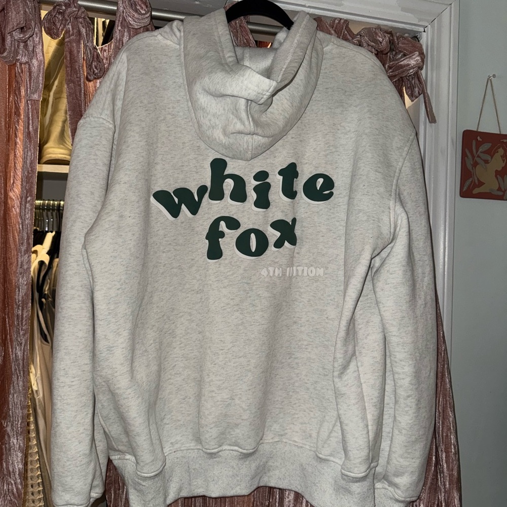 White Fox boutique hoodie and sweats matching SET